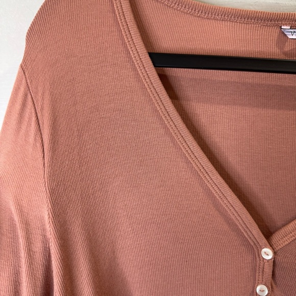 Victoria’s Secret NWOT Women's V-Neck Long Sleeve Rust Top XXL - Picture 2 of 7